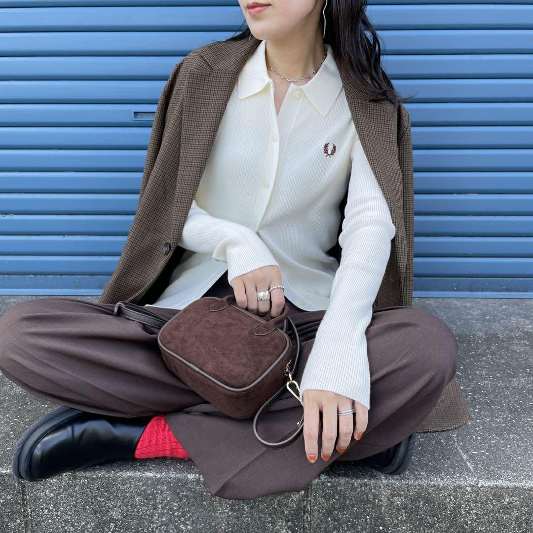 新品タグ付FRED PERRY 別注 ワンポイントロゴ刺繍 リブニットポロシャツ
