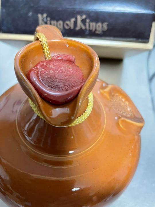 未開封 古酒 マンローズ キング オブ キングス スコッチウイスキー 陶器ボトル