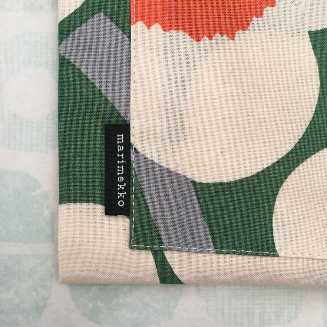 新品未使用　マリメッコ ウニッコ エプロン　　グリーン　オレンジ