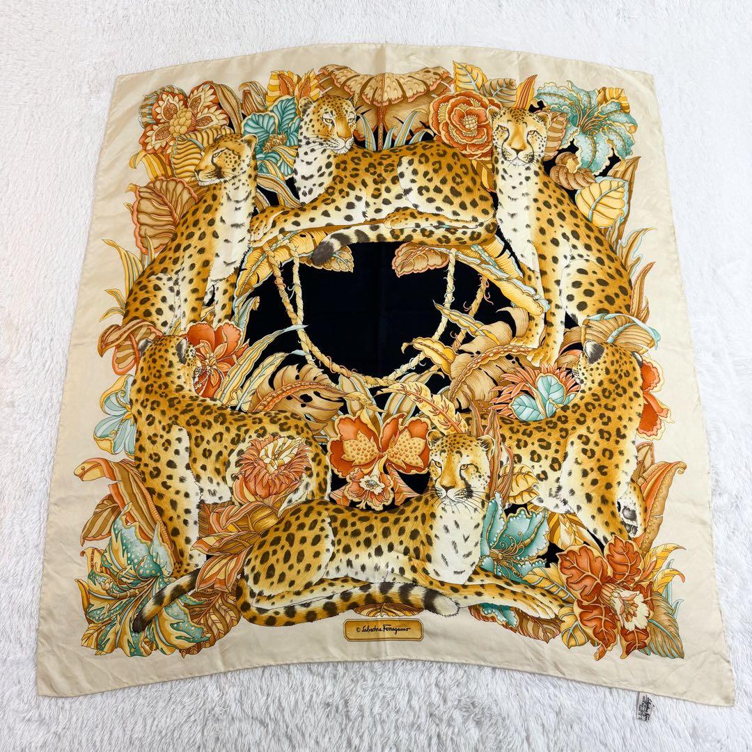 サルバトーレフェラガモ 大判スカーフ レオパード 花柄 シルク100%