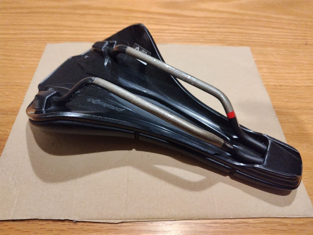 prologoプロロゴ Scratch M5 サドル ブラック