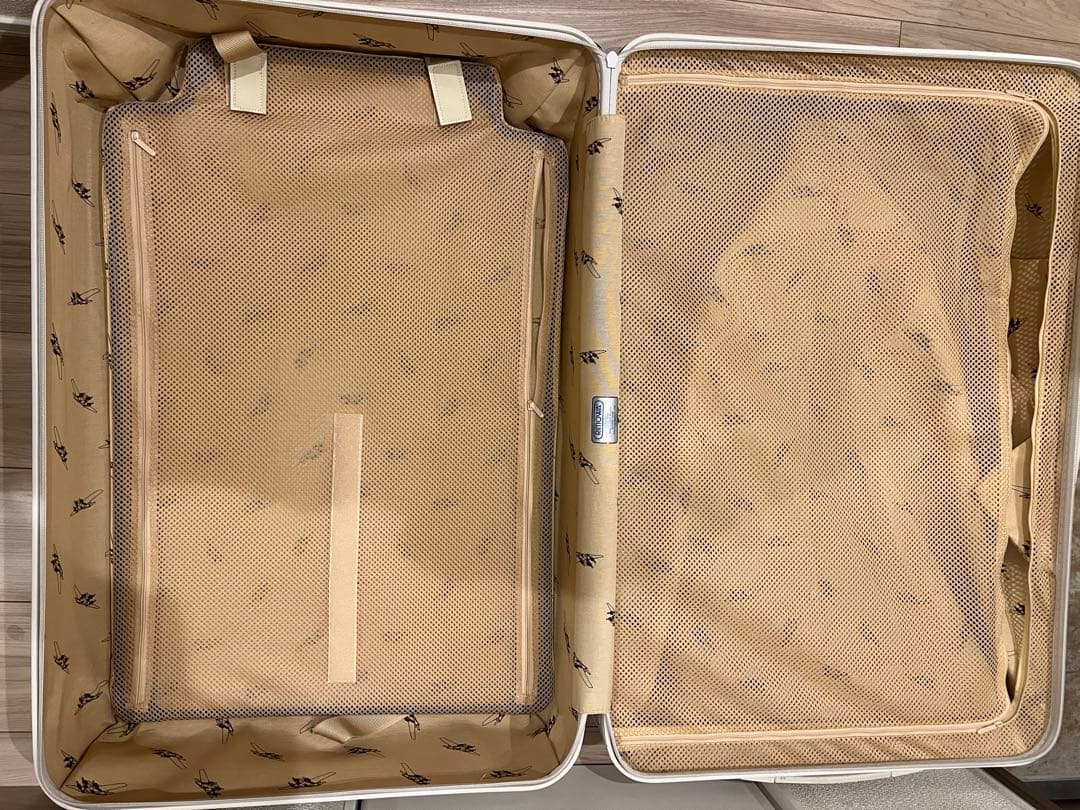 リモワRIMOWA ユナイテッドアローズコラボ　スーツケース　101L