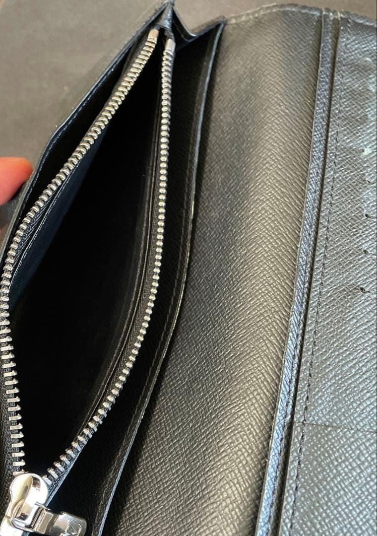 ルイヴィトン ポルトフォイユ・ブラザ タイガ 長財布