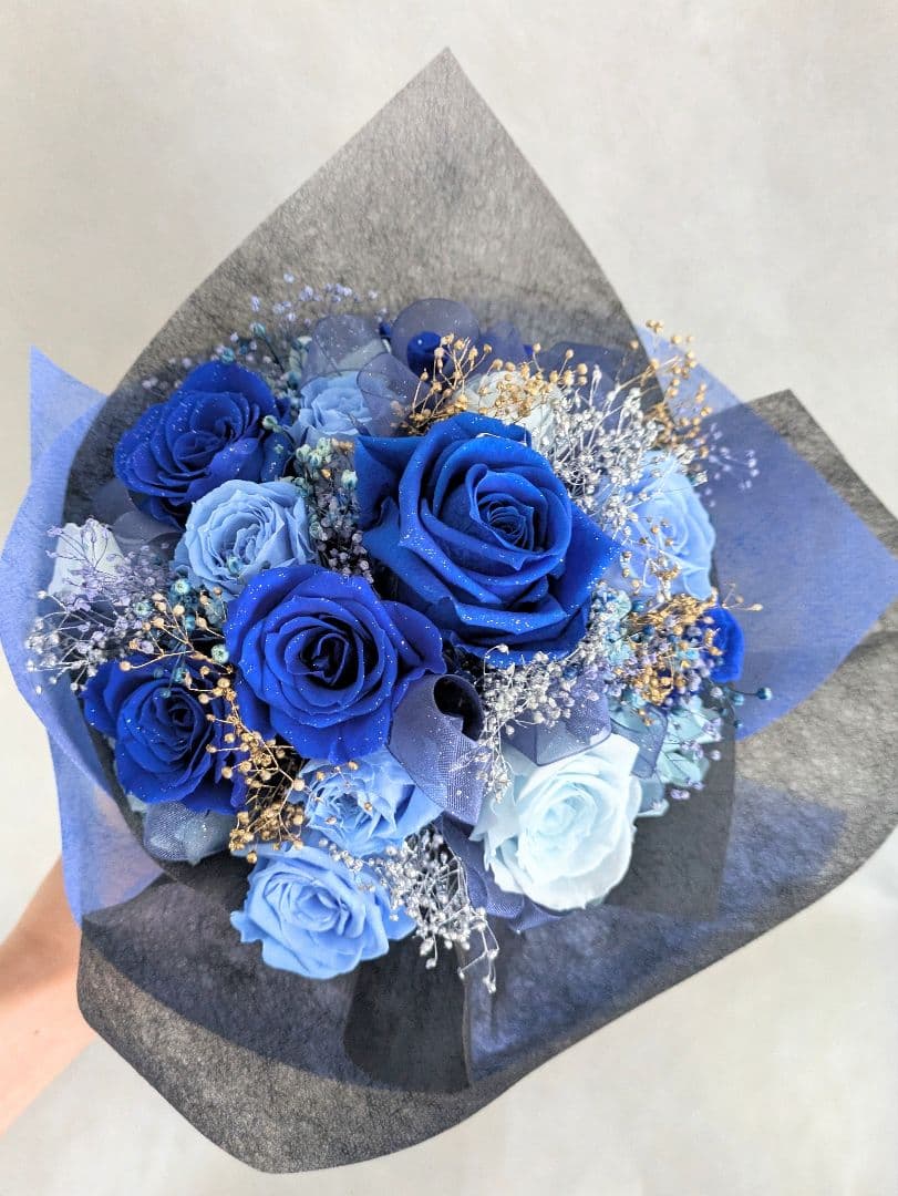 プリザーブドフラワー星空の輝きブルーローズ花束（花束ラッピング）高さ低め花束