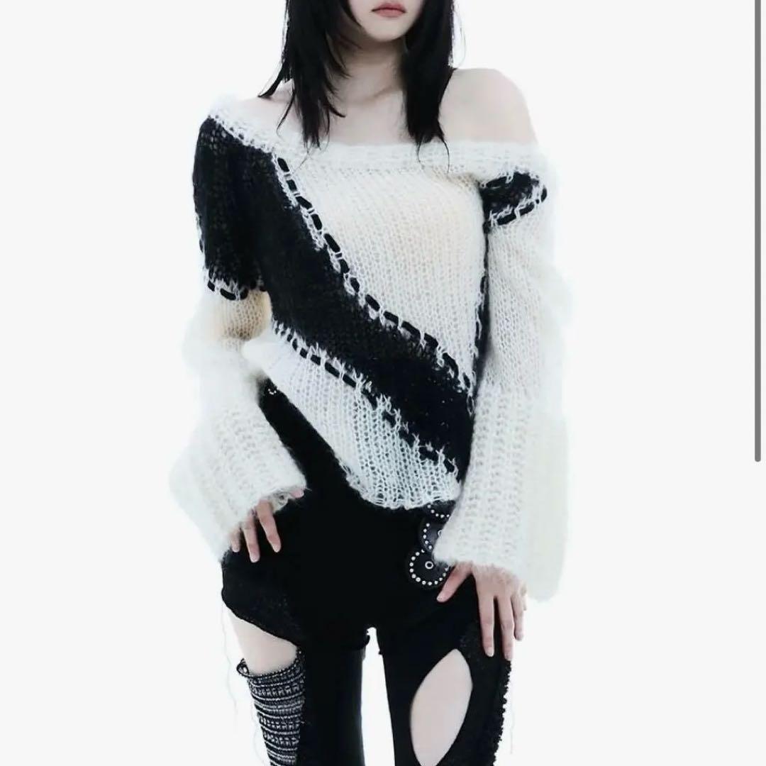 即完売品THEREDTHREAD S big symbol knit white