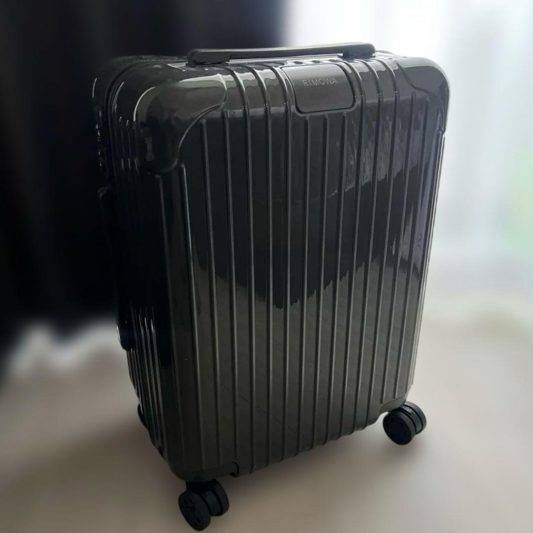 RIMOWA リモワ ESSENTIAL キャビン グレーグロス 機内持ち込み可
