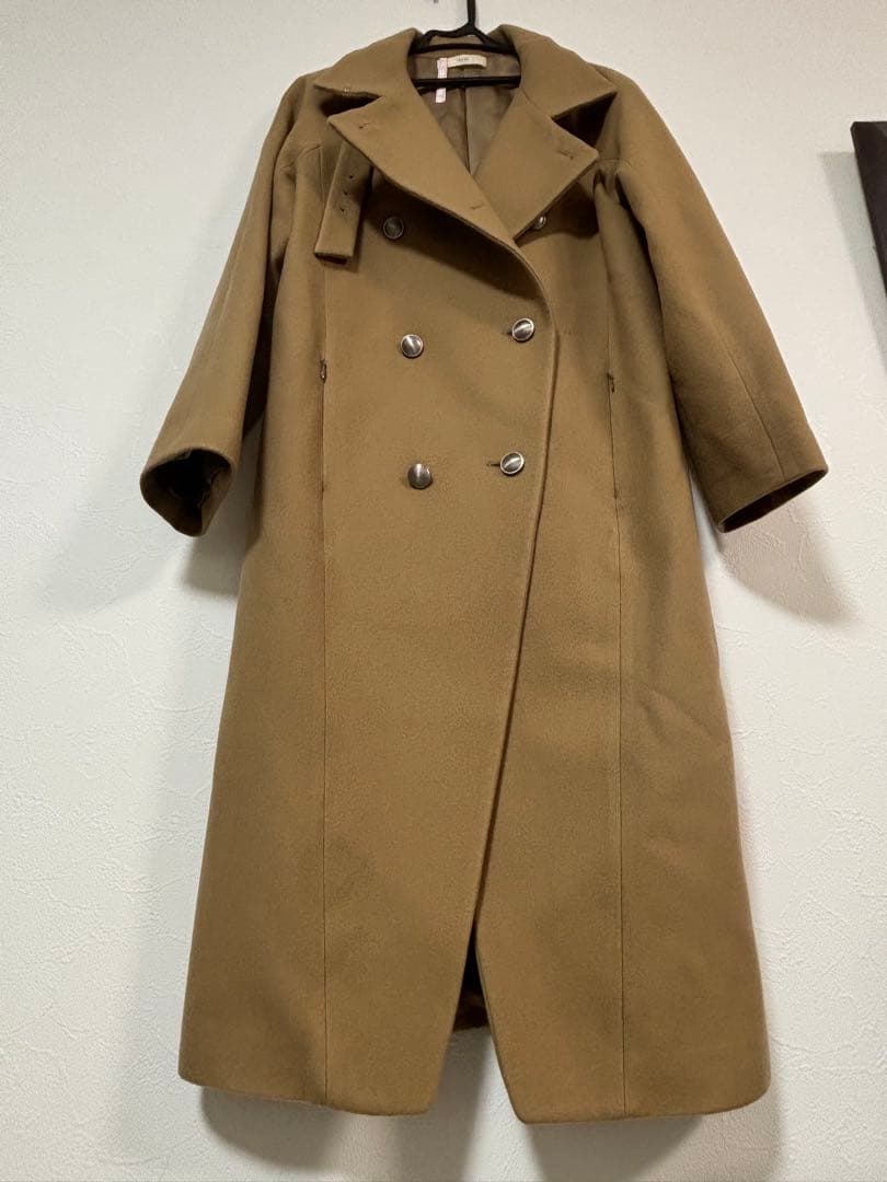 井川遥　ロワン　loin herato コート