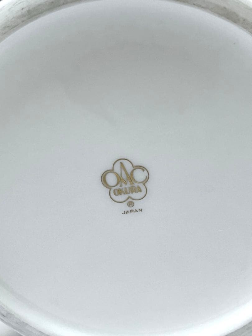 E91 大倉陶園　OKURA花瓶　大倉陶園花瓶　クレマチス　花入　花器　花瓶