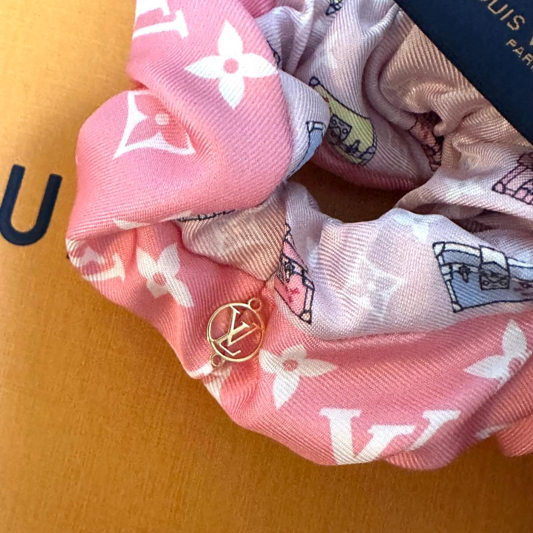 【新品】LOUIS VUITTON ヘアシュシュミニマル ピンク シルク100％