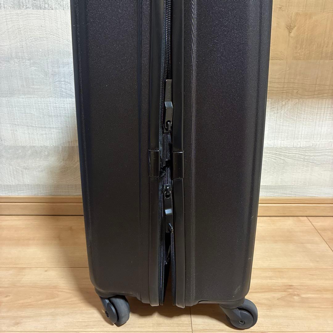 BRIEFING ブラック キャリーケース TSAロック付き(37リットル)
