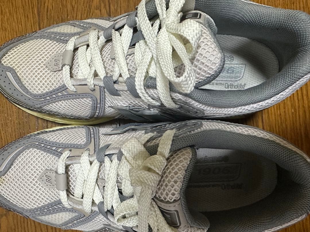 靴 New balance1906R