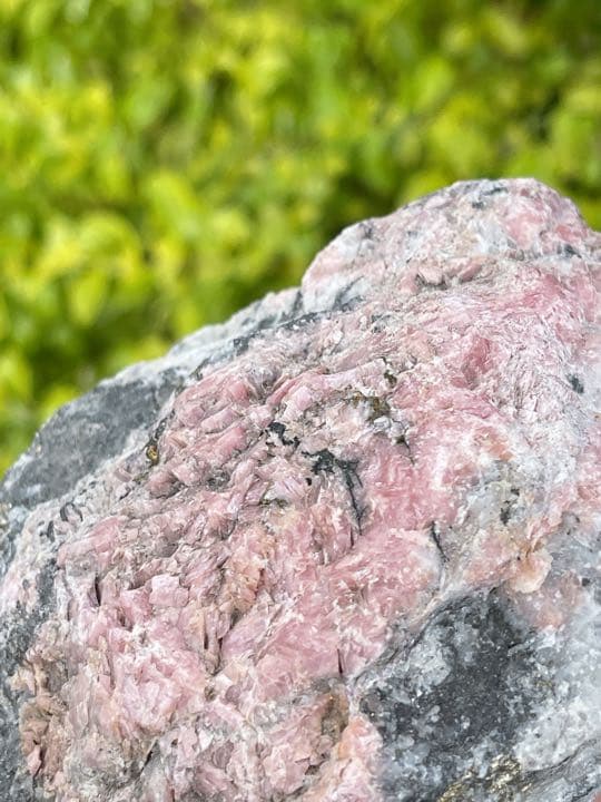 チャンスを引寄せる✨☆インカローズinパイライト入りあり☆原石