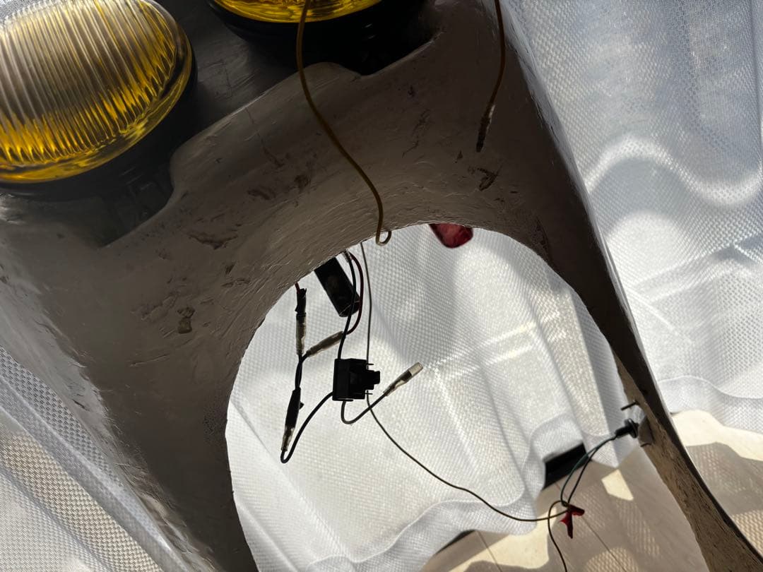 バイクカウル イエローライト付き デュアルカウル、ロケットカウル