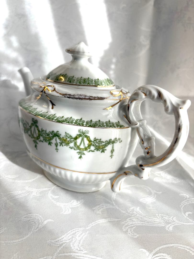 フランスアンティーク　金彩　リボン&フラワーリース　ティーセット　ボンボニエール