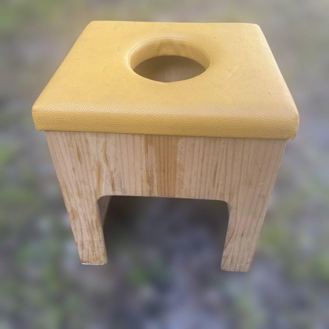 イエロー 合成皮革 スツール　木製　よもぎ蒸し　椅子