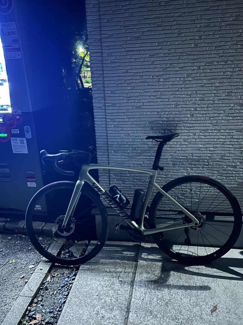 ロヴァール　ラピーデCLX rovar