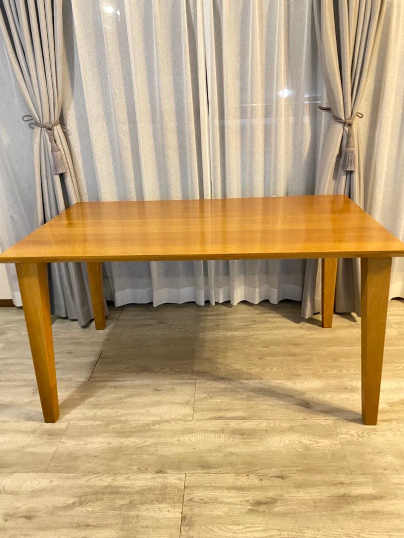 【海が好き　】定価11万円　大塚家具　　ダイニング　テーブル　机　関