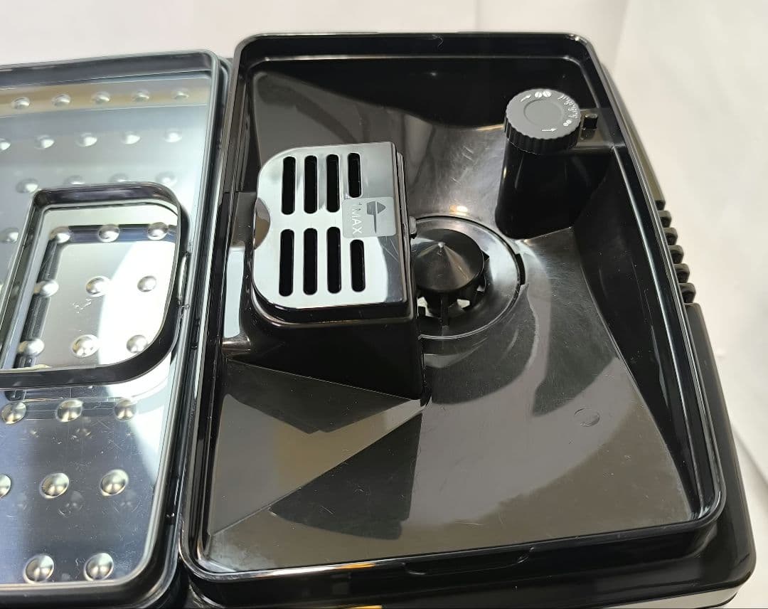 デロンギ　コンパクト全自動コーヒーマシンマグニフィカS ECAM22112B　4