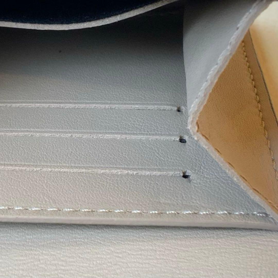 【美品】ルイヴィトン マヒナ ポルトフォイユイリスコンパクト 財布