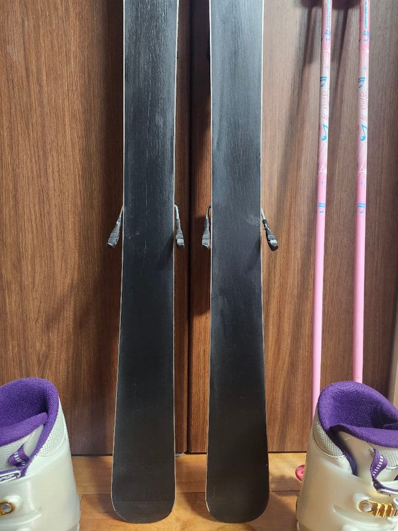 子供スキー4点セット スキー板124cm ブーツ21~22cm ストック90