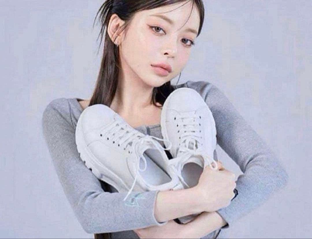 【新品未使用❣️】鈴木亜美さんプロデューススニーカー売り切れ商品　限定品厚底