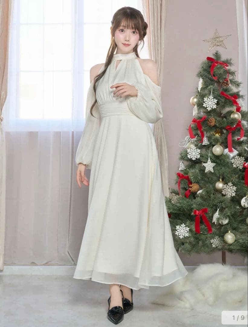 Open shoulder chiffon dress アイボリー