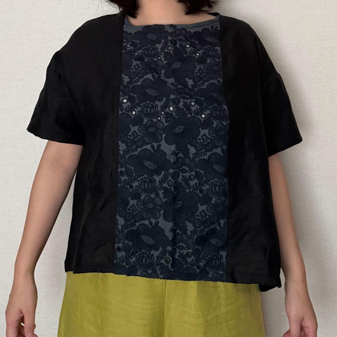 ミナペルホネン　smile flower タックプルオーバー