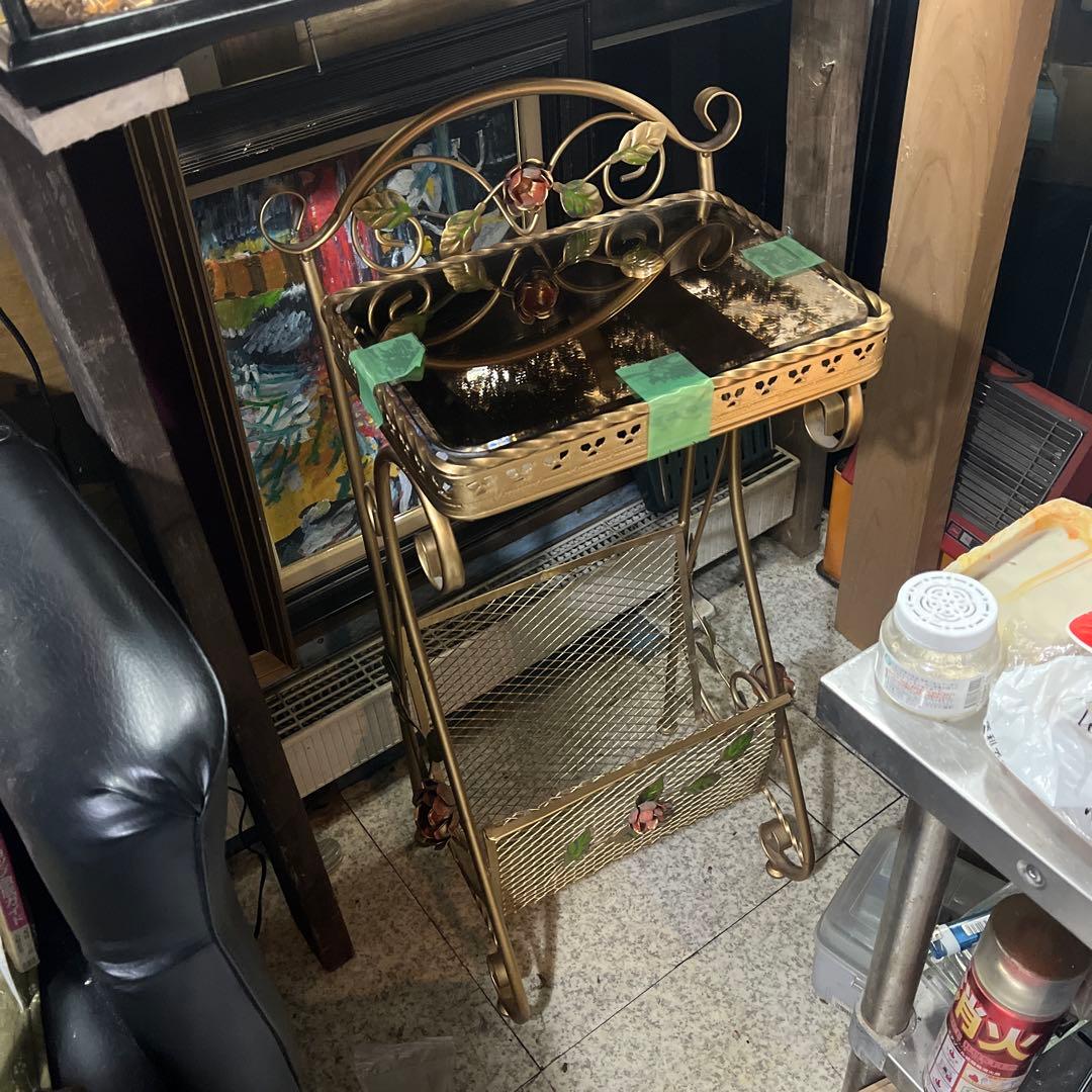 バラガラステーブル、バラアイアンテーブル、花台、フラワーテーブル ローズテーブル