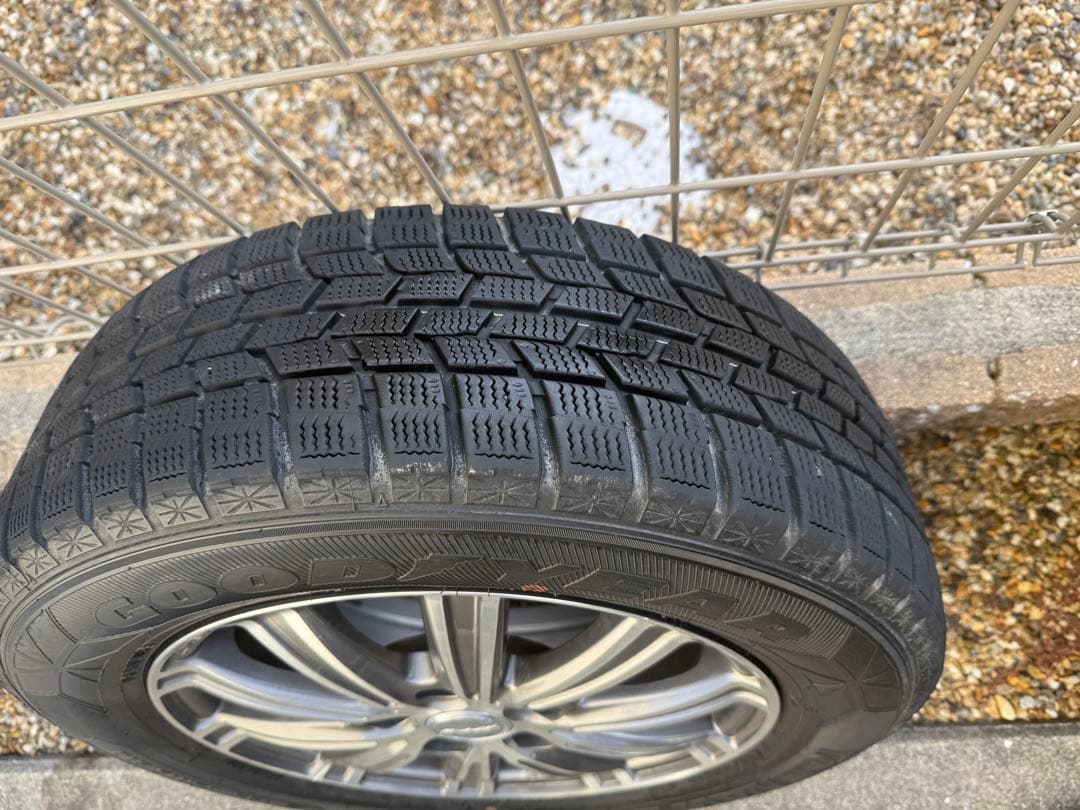 スタッドレスタイヤ　195/65/R15 アイスナビ②