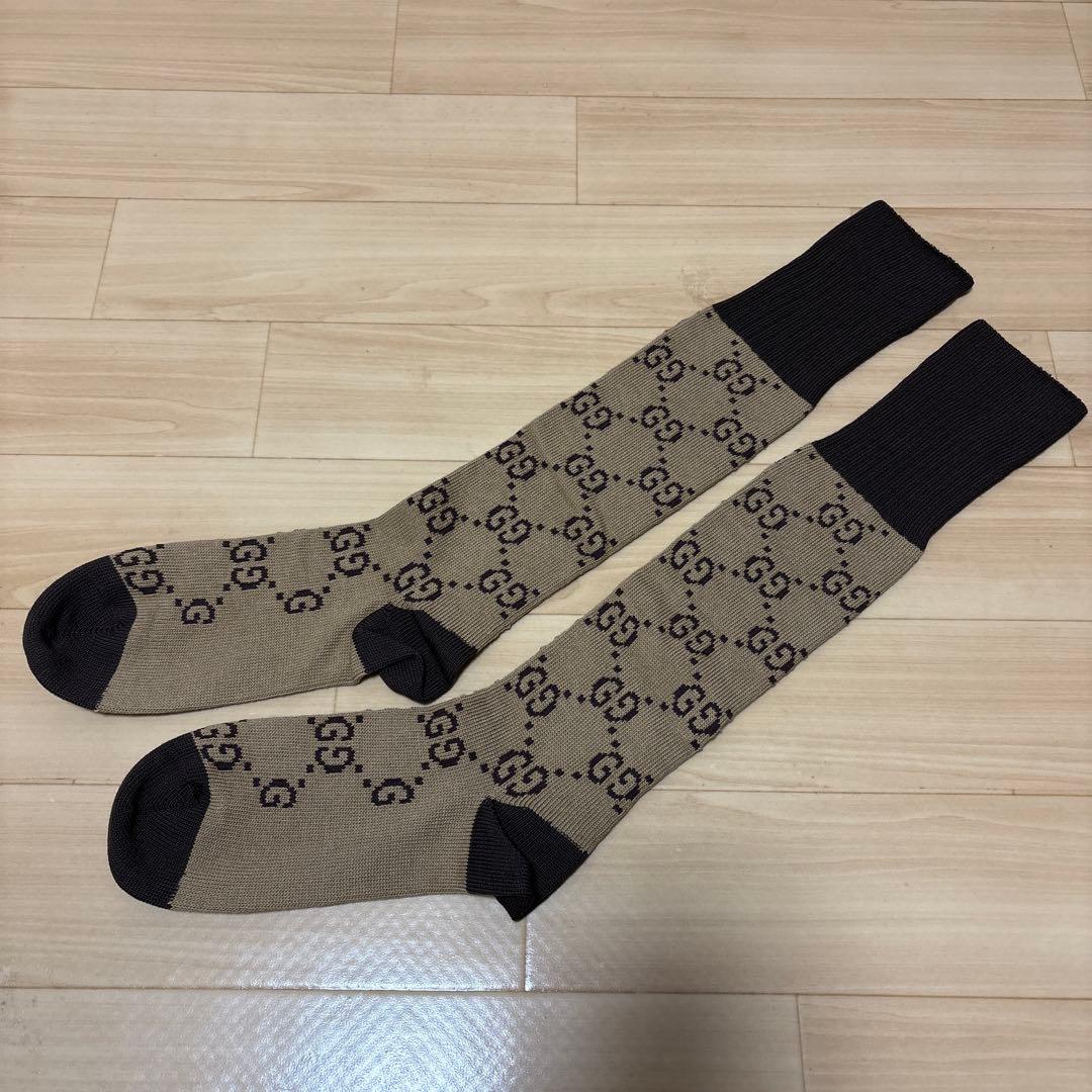 GUCCI GGロゴソックス ベージュ/ブラウン