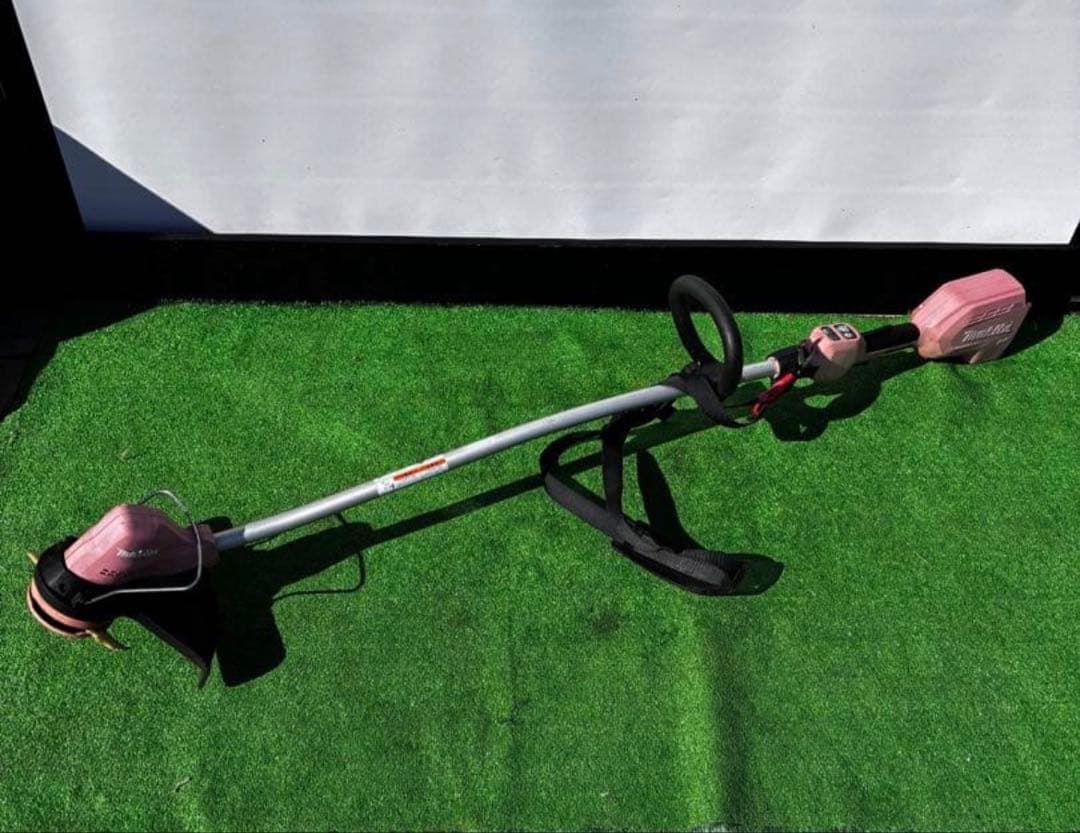 マキタ充電式草刈機　モデルMUR189D 18V 本体のみ