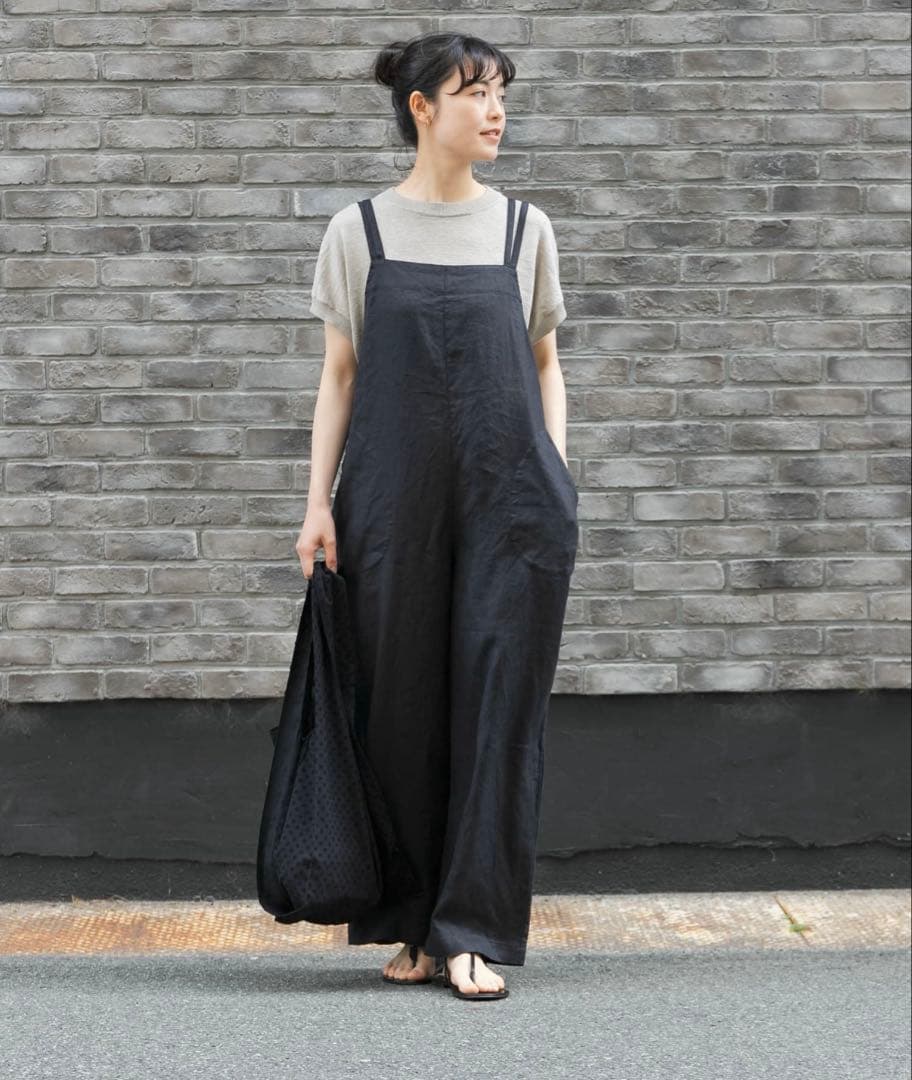 【新品未使用】かぐれ リネンサロペット　ブラック