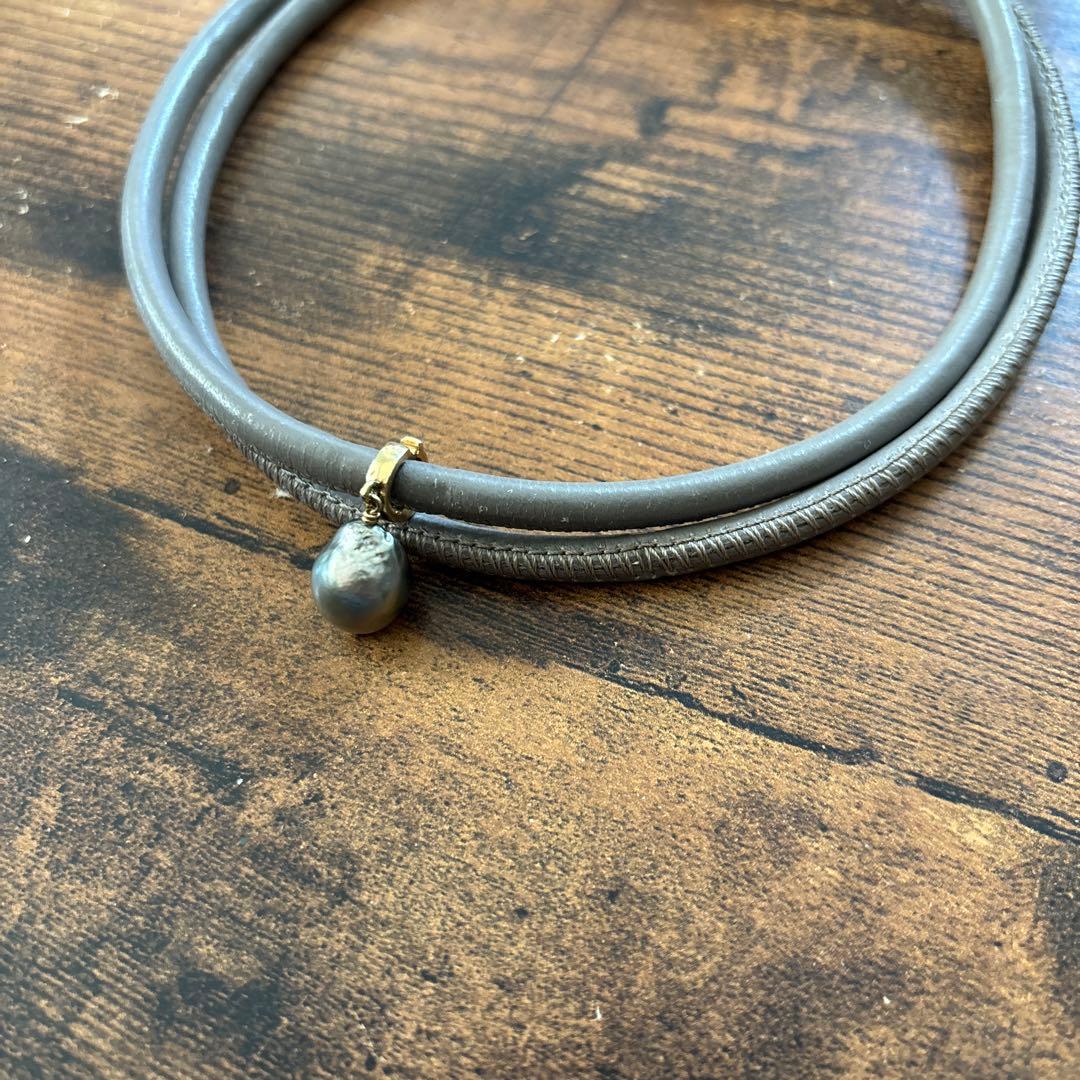 MIZUKI グレー レザー ブレスレット/ネックレス