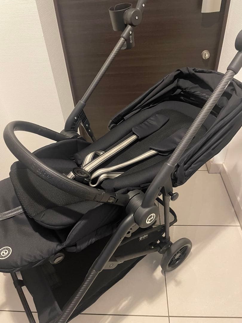 メリオカーボン　ブラック　アカチャンホンポ限定モデル ベビーカー CYBEX