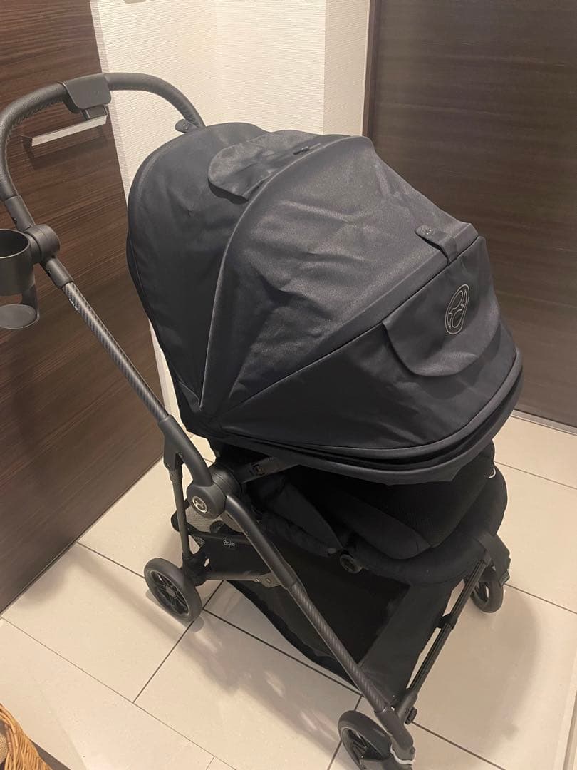 メリオカーボン　ブラック　アカチャンホンポ限定モデル ベビーカー CYBEX