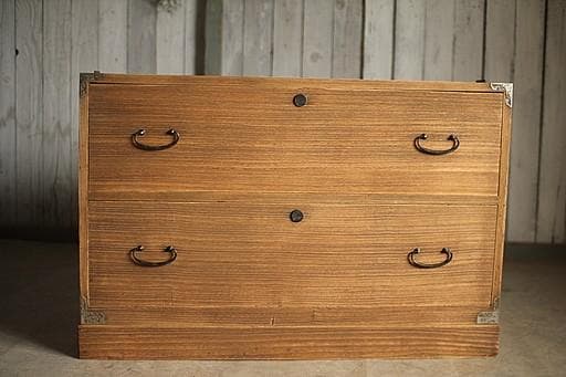味のある木製の引き出し2段　チェスト　桐箪笥　昭和レトロ　タンス　古家具　古民家