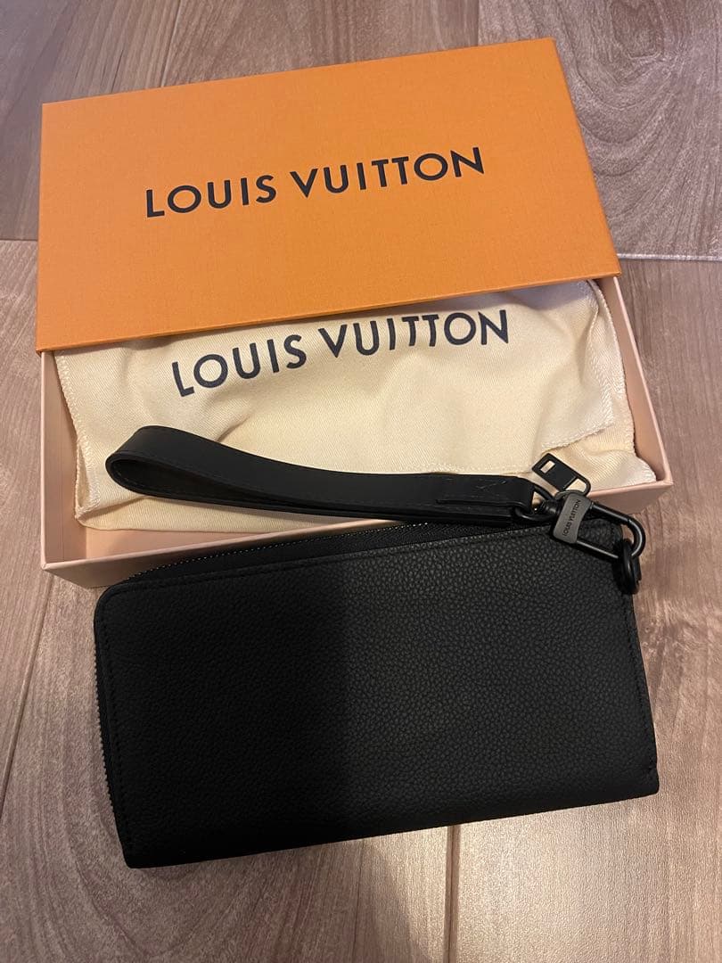 【極美品】ルイヴィトン 長財布 トリヨンアエログラム ジッピー ドラゴンヌ 黒