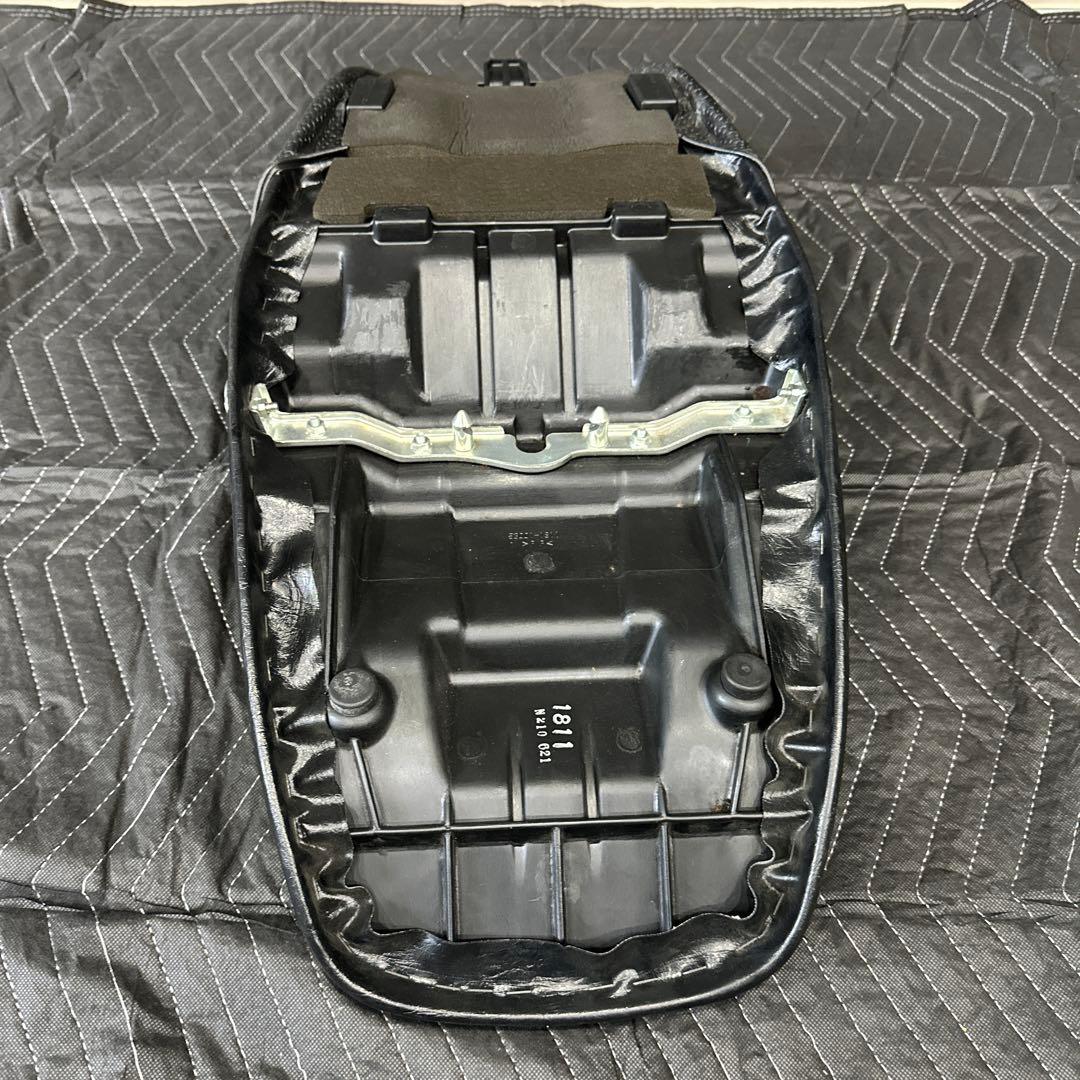 Kawasaki ゼファーx 400 純正シート　期間限定値下げ！