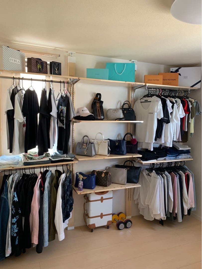 突っ張りハンガーラック　大型収納ラック　服　鞄　衣裳部屋