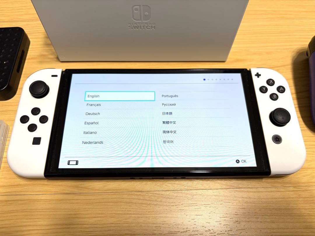 【美品】Nintendo Switch有機ELモデル ホワイト