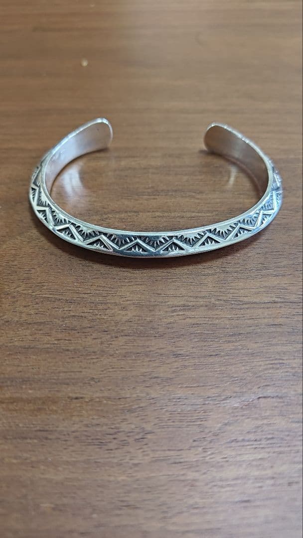 SUNSHINE REEVES　トライアングルバングルスタンプバングル