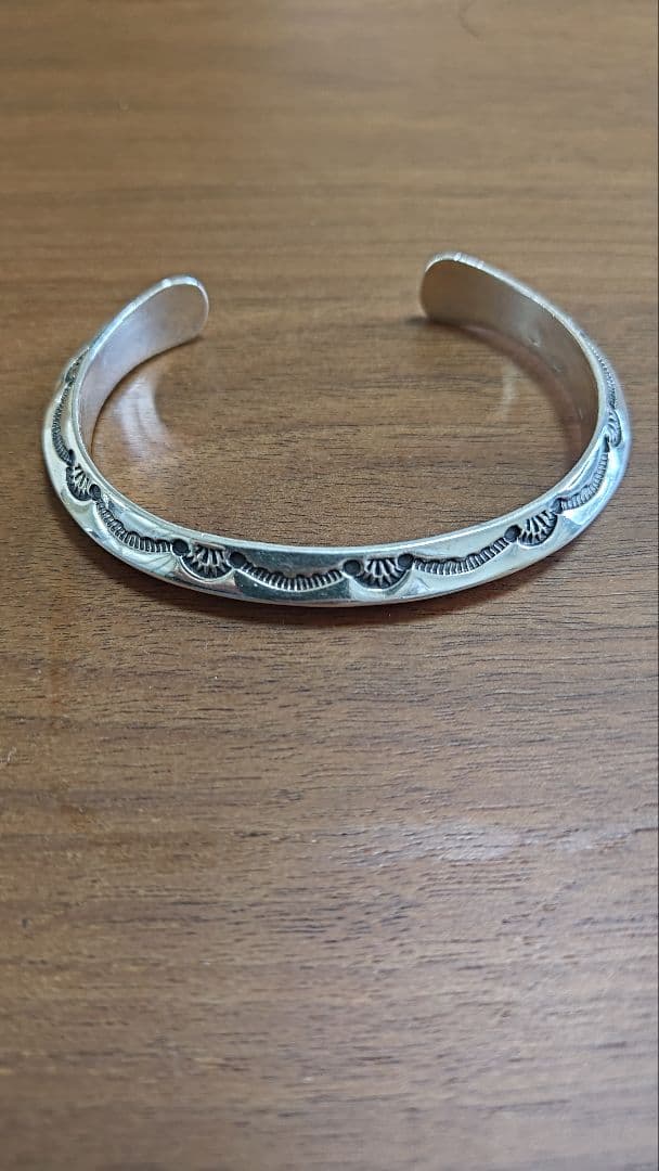 SUNSHINE REEVES　トライアングルバングルスタンプバングル