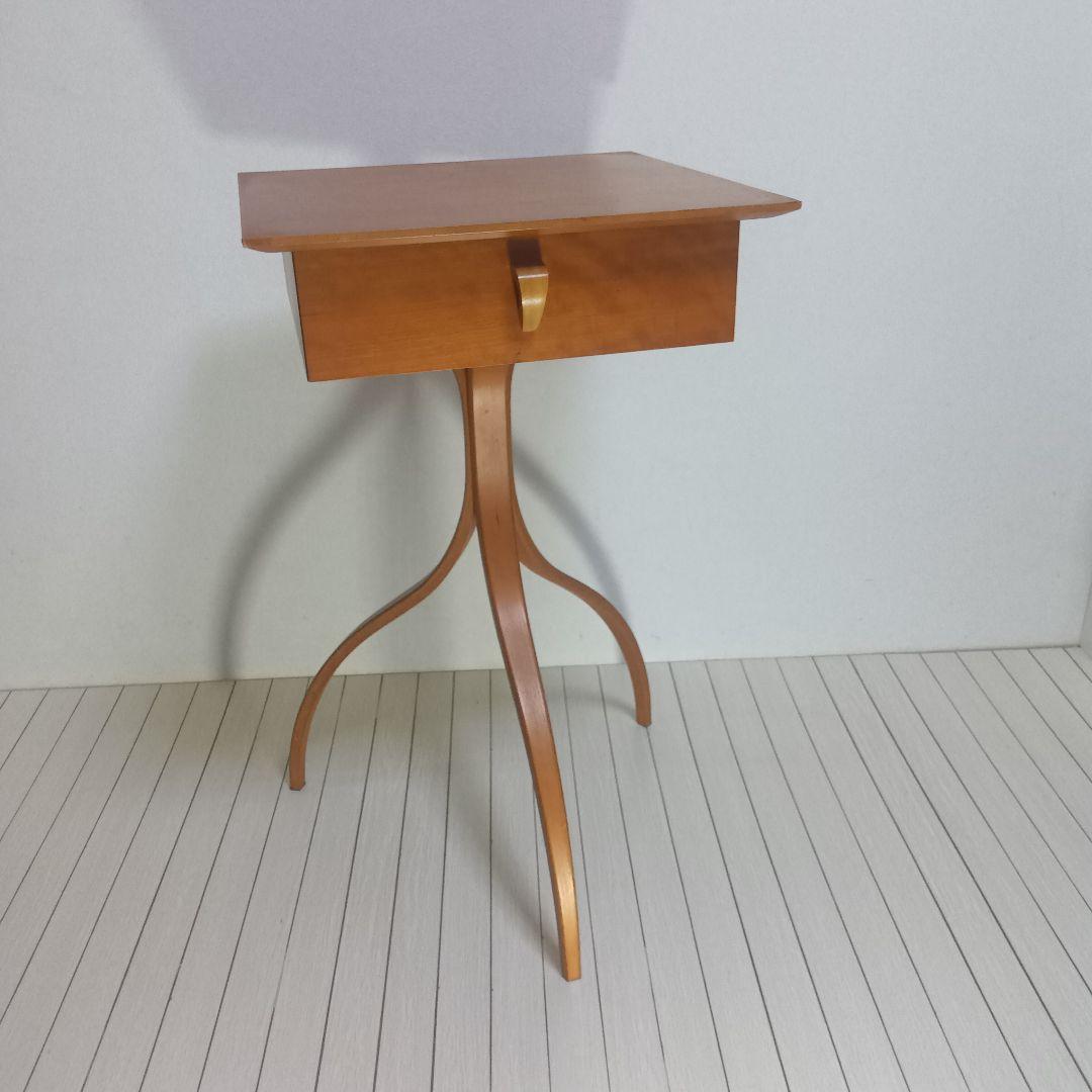 アクタス取扱 モジュラス シグマ ベッドサイドテーブル トーマス・ステンダー