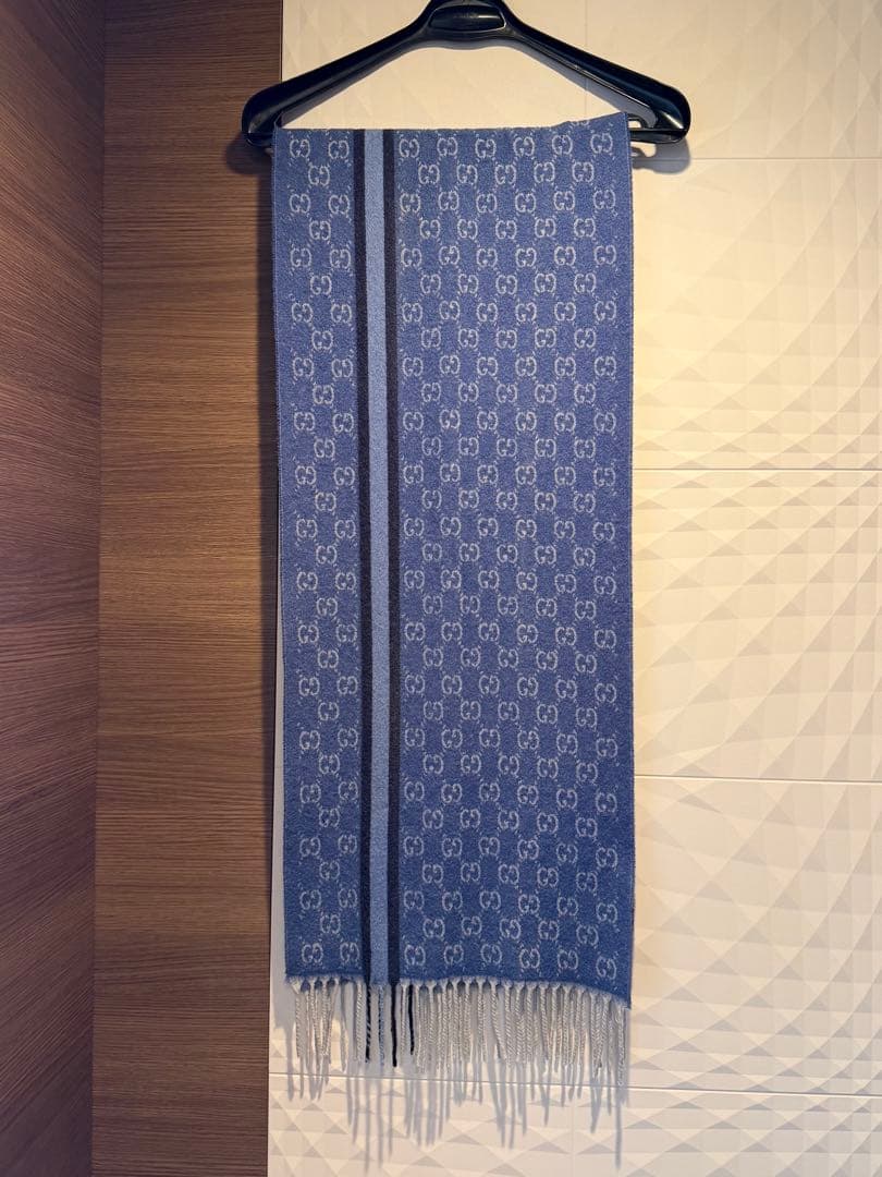 gucci カシミヤマフラー　メンズ　ユニセックス