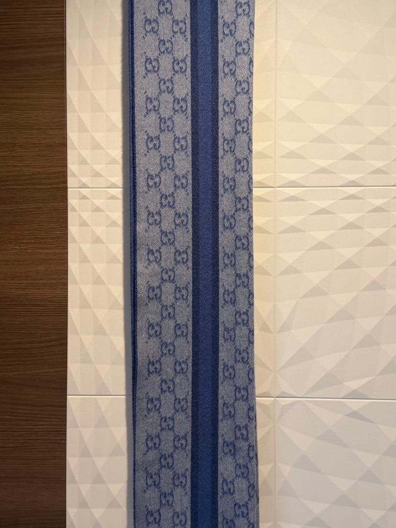 gucci カシミヤマフラー　メンズ　ユニセックス