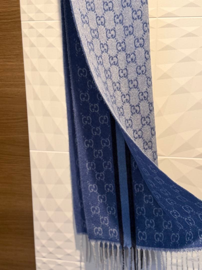 gucci カシミヤマフラー　メンズ　ユニセックス