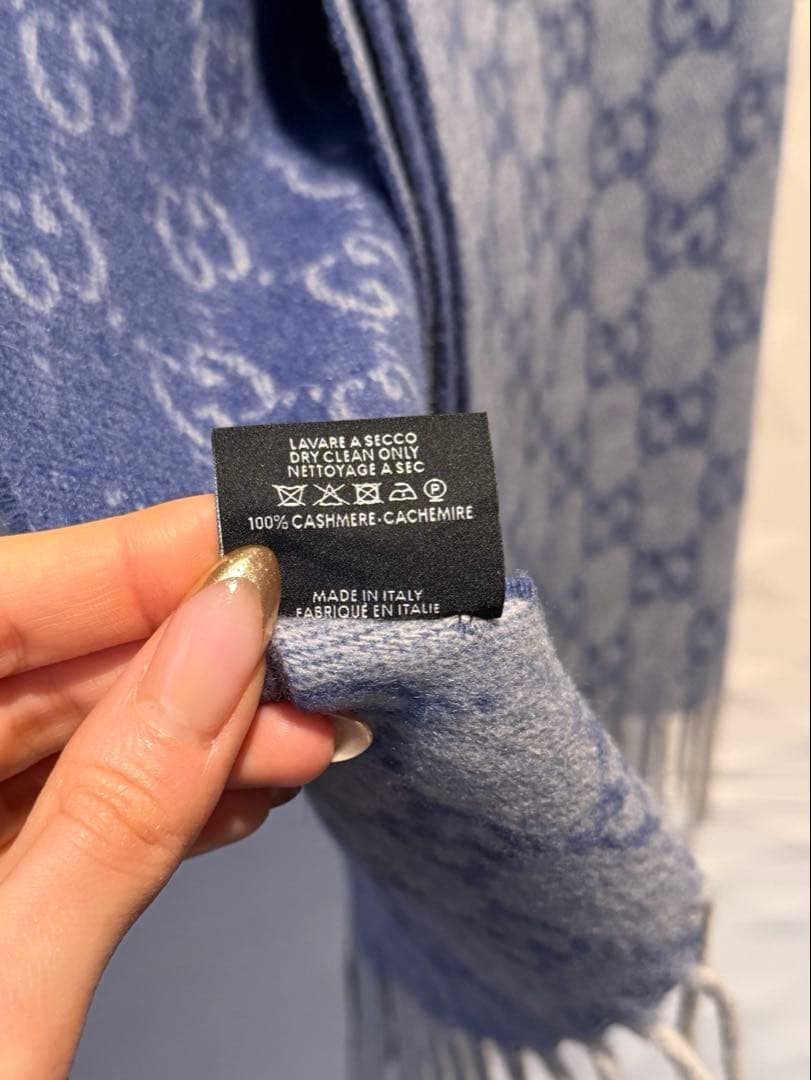 gucci カシミヤマフラー　メンズ　ユニセックス