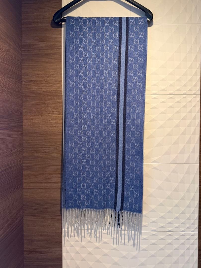 gucci カシミヤマフラー　メンズ　ユニセックス