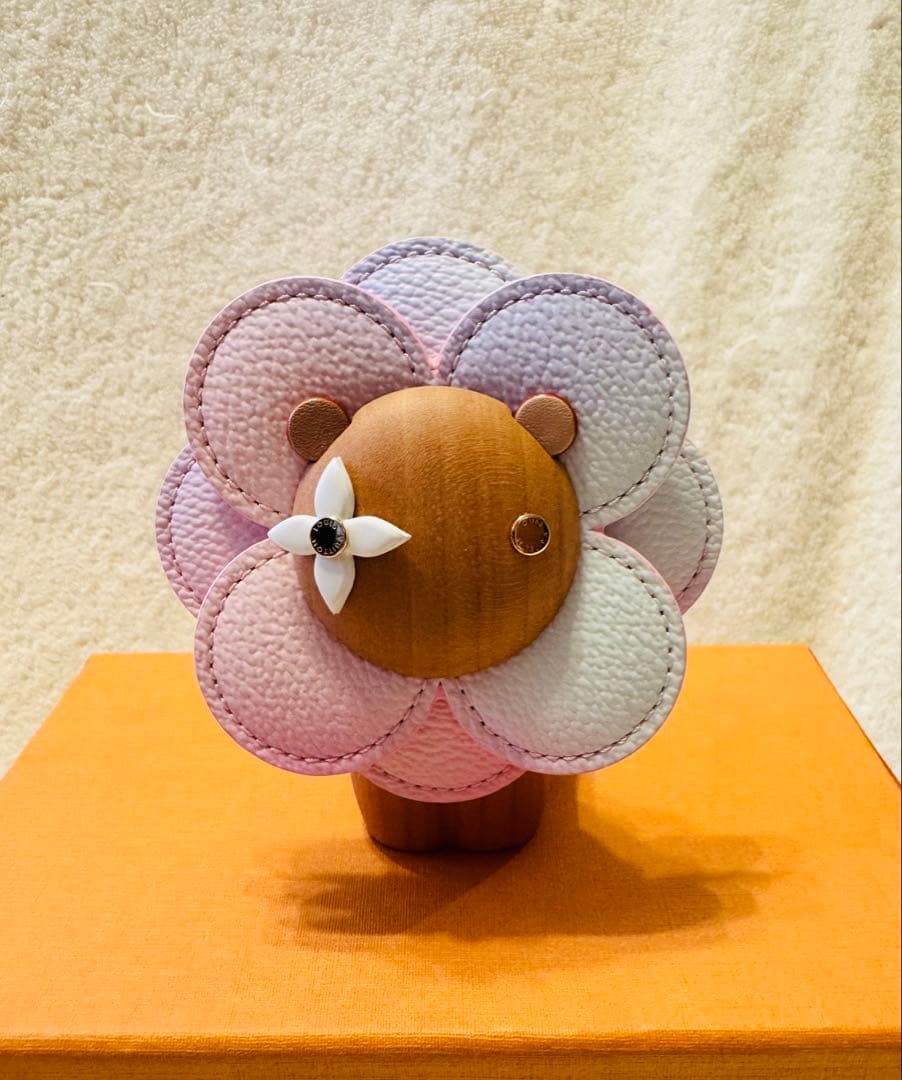 ★未使用★ LOUIS VUITTON ヴィヴィエンヌ　ペチュラミニ　日本限定