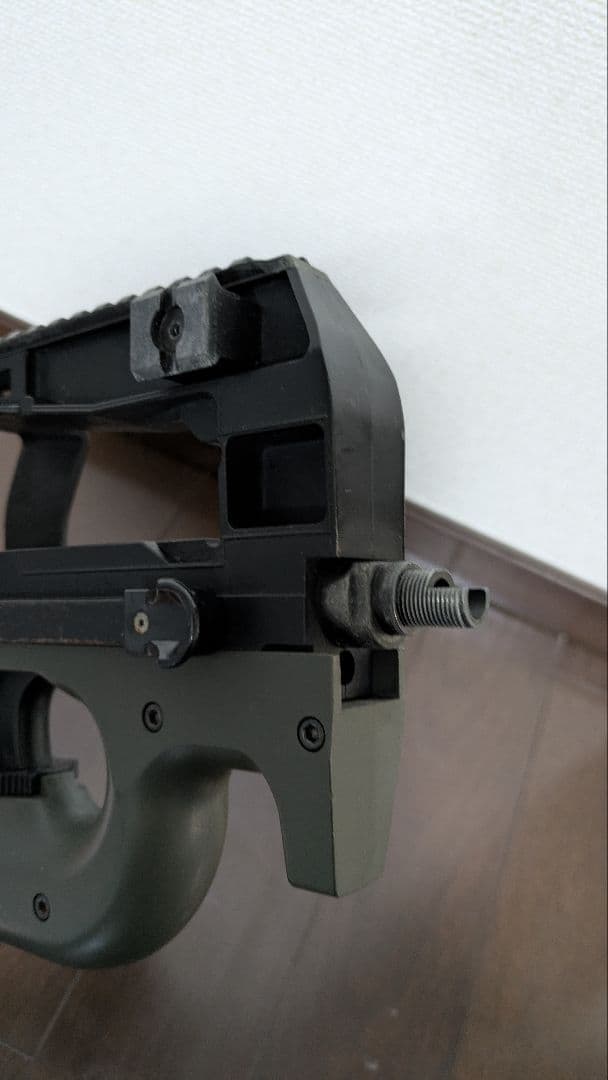 東京マルイ PS90 HC 電動ガン マガジン2種・リポ2本・訳ありサイト付